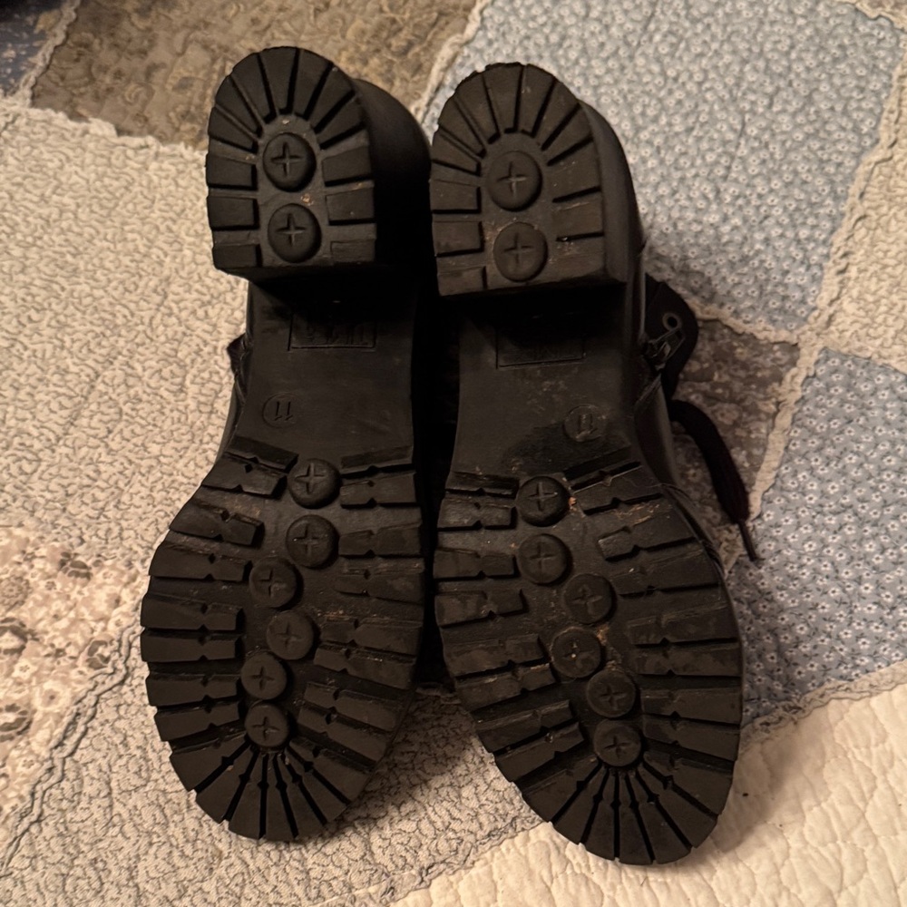 Time and Tru Black Ankle Boots
